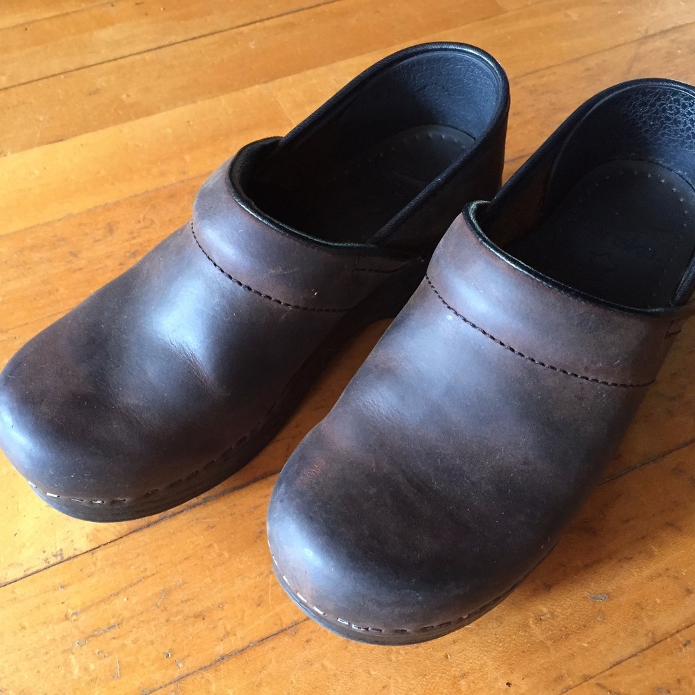 Dansko Clogs Size 35